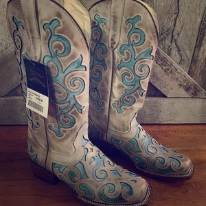 Women’s JB Dillon sig. Square Toes!